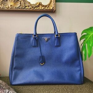 PRADA GALLERIA SAFFIANO TOTE BAG